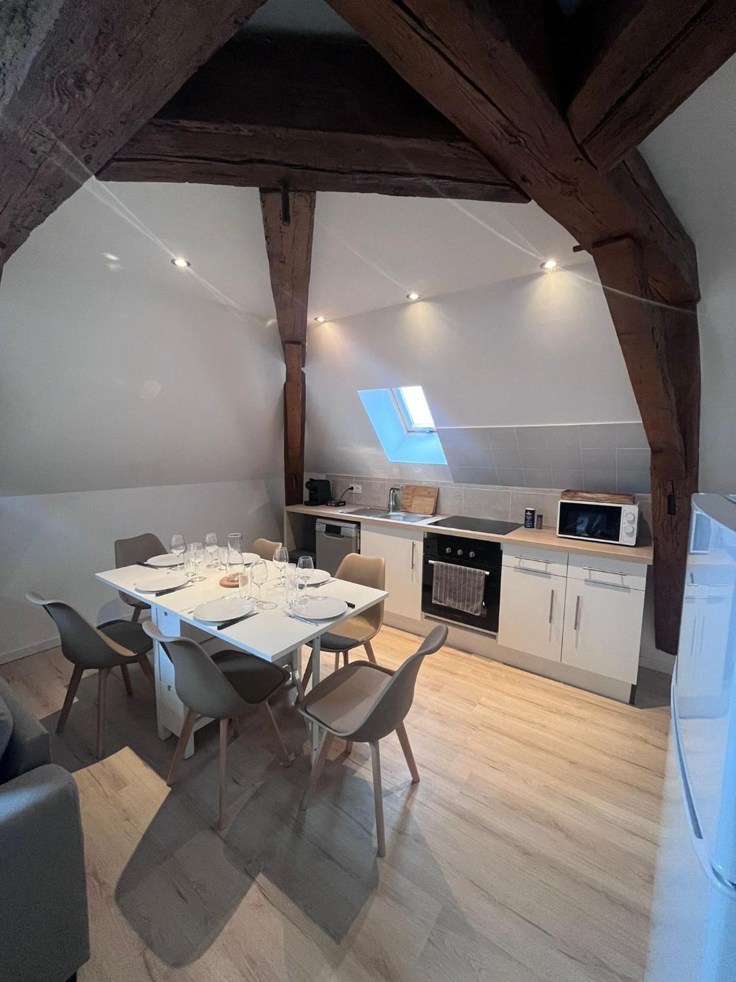L'Evasion Urbaine - Parking Gratuit - Entree Autonome - Wifi Appartement Châtellerault Buitenkant foto